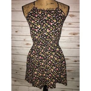 🖤👗Mossimo Supply Co. Black Floral Dress